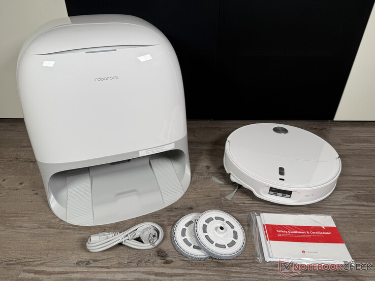 Zakres dostawy Roborock Qrevo Curv 2 Pro