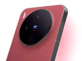 Model Vivo X300E będzie większy od modelu Vivo X300 (na zdjęciu)