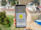 ilustracja eSIM autorstwa Opal Pierce z Unsplash