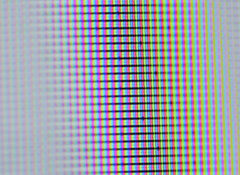 Zbliżenie panelu OLED. (Źródło zdjęcia: Interelectronix)