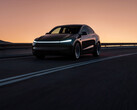 Bezpłatne transfery FSD są teraz ważne dla nowego Modelu Y, a także rabaty lojalnościowe. (Źródło zdjęcia: Tesla)
