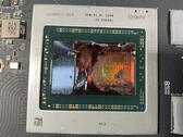 Pęknięta matryca GPU (Źródło obrazu: KrisFix - Niemcy)