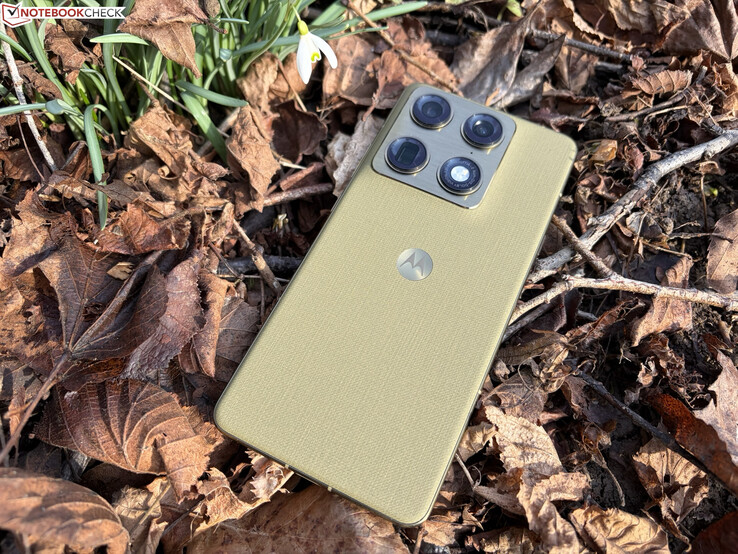 W recenzji: Motorola Signature