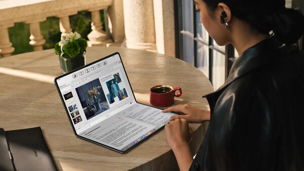 Huawei MateBook Fold może być używany bez fizycznej klawiatury. (Źródło zdjęcia: Huawei)