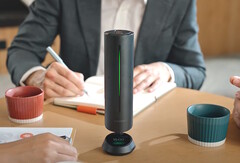 Zestaw głośnomówiący Insta360 Wave może tworzyć podsumowania i transkrypcje spotkań biurowych oraz opcjonalnie odpowiadać na pytania dotyczące spotkań za pomocą sztucznej inteligencji. (Źródło obrazu: Insta360)