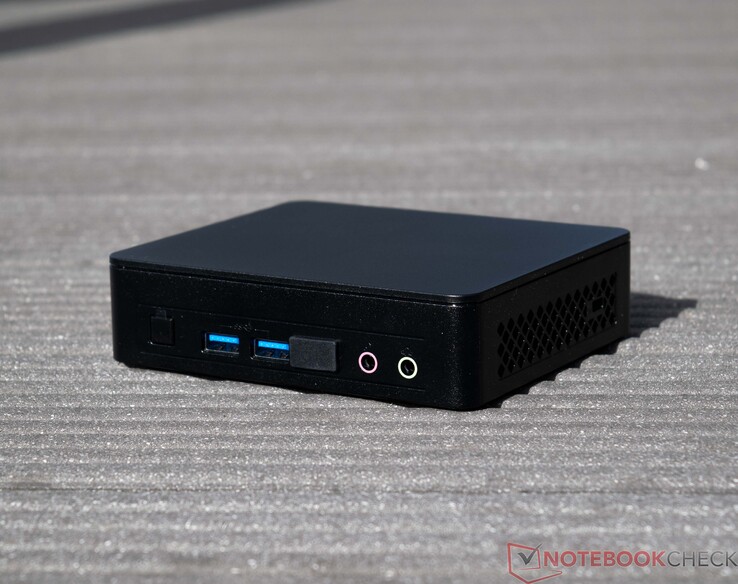 Intel NUC11 Essential Kit - Atlas Canyon