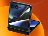 Razr 2023 będzie dostępny w co najmniej dwóch kolorach. (Źródło obrazu: Evan Blass)