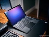 Asus ROG Flow Z13 to pod wieloma względami solidny laptop, jednak nie zasługuje na ocenę 10/10 pod względem łatwości naprawy.