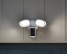 Ring Floodlight Cam Pro (na zdjęciu) to jedna z czterech nowych kamer bezpieczeństwa 4K. (Źródło zdjęcia: Ring)