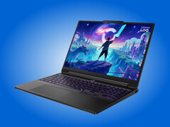 Model LOQ Essential 15IPH11 posiada obudowę z tworzywa sztucznego.