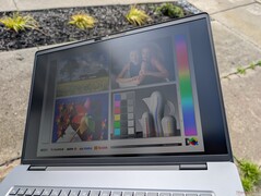 Na zewnątrz przy dużym zachmurzeniu