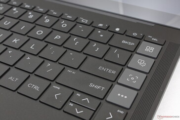 Specjalne klawisze MyHP mają jaśniejszy kolor niż reszta klawiatury. Zwróć uwagę na dedykowany przycisk linii papilarnych zamiast kombinacji przycisku zasilania i odcisku palca
