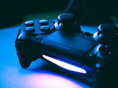 Przedstawiony na zdjęciu kontroler DualShock 4 do konsoli Sony PlayStation 4 jest w pełni kompatybilny z RPCS3.