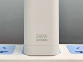 Nowy power brick firmy Realme. (Źródło: Realme)