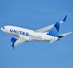 Lot United Airlines (Źródło: David Syphers/Unsplash)
