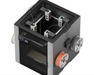Drukarka 3D LightMake L4 z czterema głowicami roboczymi.