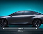 Elektryczny sedan bZ3 jest nieco dłuższy od Modelu 3 (zdjęcie: Toyota)