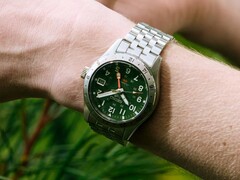 Najnowsze modele zegarków Seiko z serii 5 Sports Field oferują funkcję GMT w mniejszej obudowie