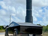 Cybertruck obok rakiety SpaceX Starship. (Źródło zdjęcia: NikolaBrussels/X)