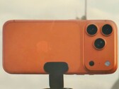 Niektóre naprawy iPhone'a 17 Pro Max kosztują do 799 USD (Źródło obrazu: Apple)