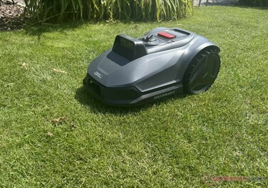 Prezentacja nr 7: Roboty koszące w akcji.