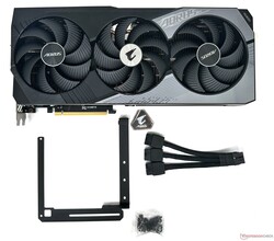 Aorus GeForce RTX 4070 Ti Master - akcesoria w pudełku