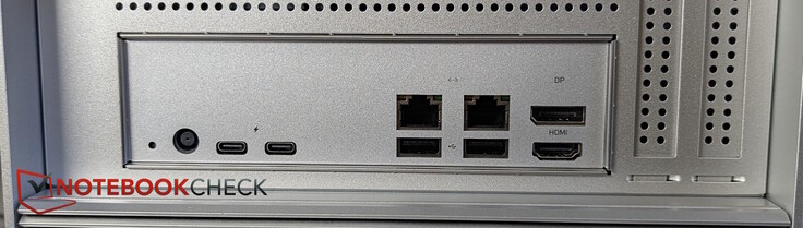Tył: AC, 2x Thunderbolt 4, 2x 2.5GbE-LAN, 2x USB-A 3.0, DP 1.4, HDMI 2.0