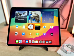 Rozrósł się: Dzięki 128 GB, najmniejsza wersja (od 799 USD) Apple iPada Air 13 (2024) oferuje dwa razy więcej pamięci niż jego poprzednik.