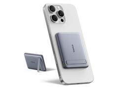 PicoGo Ultra-Mini Magnetic Power Bank firmy Baseus (na zdjęciu) zostanie wydany w Europie. (Źródło zdjęcia: Baseus)