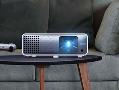 BenQ TK710 (powyżej) i TK710STi to projektory do gier casual. (Źródło zdjęcia: BenQ)