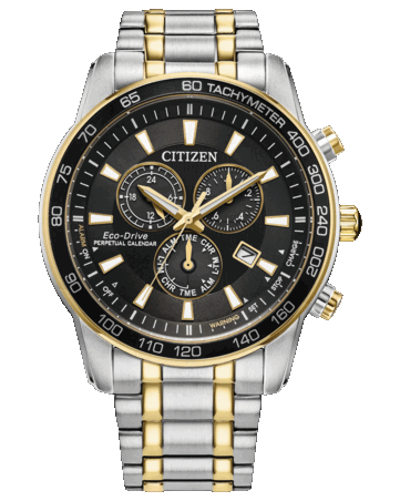 Chronograf Citizen Classic Eco-Drive z czarną tarczą, dwukolorową kopertą i bransoletą ze stali nierdzewnej o średnicy 44 mm, pierścieniem z tachymetrem, trzema tarczami pomocniczymi oraz okienkiem datownika.