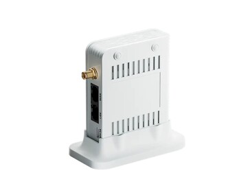 Posiada jeden port LAN, jeden port WAN i jeden port USB-C. (Źródło obrazu: GL.iNet)