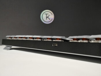Keychron K15 Max widok z boku