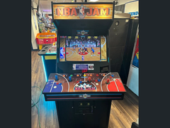 Szafka zręcznościowa Midway NBA Jam na zdjęciu (źródło obrazu: r/nostalgia)