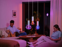 Żarówki Philips Hue Lightguide są dostępne w nowych kształtach. (Źródło zdjęcia: Philips Hue)