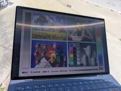 Na zewnątrz w świetle słonecznym