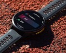Smartwatche Garmin Forerunner 570 i 970 (na zdjęciu) otrzymują aktualizację. (Źródło zdjęcia: Garmin)