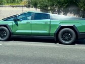 Tesla Cybertruck niedawno wyśmiała Toyotę Tundrę za pomocą owijki po tym, jak kilka tygodni wcześniej zrobiła to samo z Fordem F-150. (Źródło zdjęcia: Cybertruck Owners Club)