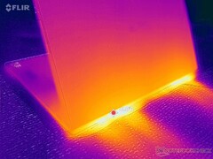 Przeprojektowany XPS 16 jest mniejszy, cichszy i bardziej przenośny, najwyraźniej kosztem ogólnie wyższych temperatur pracy