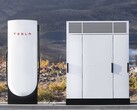 Ładowarka Tesla V4 i szafka (źródło zdjęcia: Tesla)