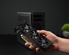 Minisforum MS-02 Ultra Mini PC może pomieścić niskoprofilowe karty graficzne.