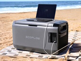 EcoFlow Glacier Classic może ładować telefony i laptopy, jednocześnie utrzymując żywność w chłodzie podczas wycieczek na świeżym powietrzu. (Źródło zdjęcia: EcoFlow)