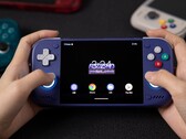 Retroid Pocket Nova to urządzenie przenośne z systemem Android.