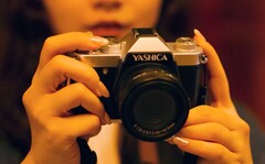 Yashica FX-D chce połączyć wrażenie analogowego aparatu z cyfrowym komfortem (źródło zdjęcia: Yashica)
