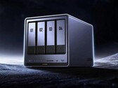 Nowy system NAS Ugreen DXP4800S wyposażony jest w 4-kieszeniową konfigurację z dwoma gniazdami M.2, która może pomieścić do 136 TB pamięci masowej.