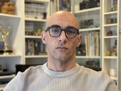 Okulary Brilliant Labs Halo AI wyposażone są w 0,2-calowy wyświetlacz microOLED (źródło obrazu: Brilliant Labs)