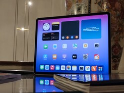 Apple recenzja iPada Air 13 (2025). Apple recenzja iPada Air 13 (2025).