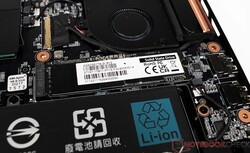 Gigabyte AG470S1TB-SI B10, 1 TB NVMe SSD (zainstalowany)