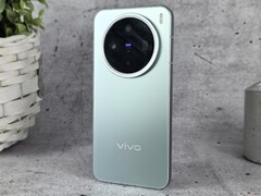 Vivo X200 FE to indyjska wersja Vivo X200 Pro Mini (na zdjęciu). (Źródło zdjęcia: Notebookcheck)