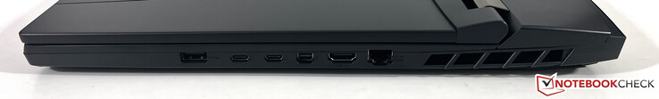 Prawa strona: USB-A 3.2 Gen.2 (10 Gbps), 2x USB-C 4.0 w/ Thunderbolt 4 (40 Gbps, tryb DisplayPort-ALT, 1x w/ Power Delivery), Mini-DisplayPort, HDMI 2.1, Ethernet 2.5 Gbps